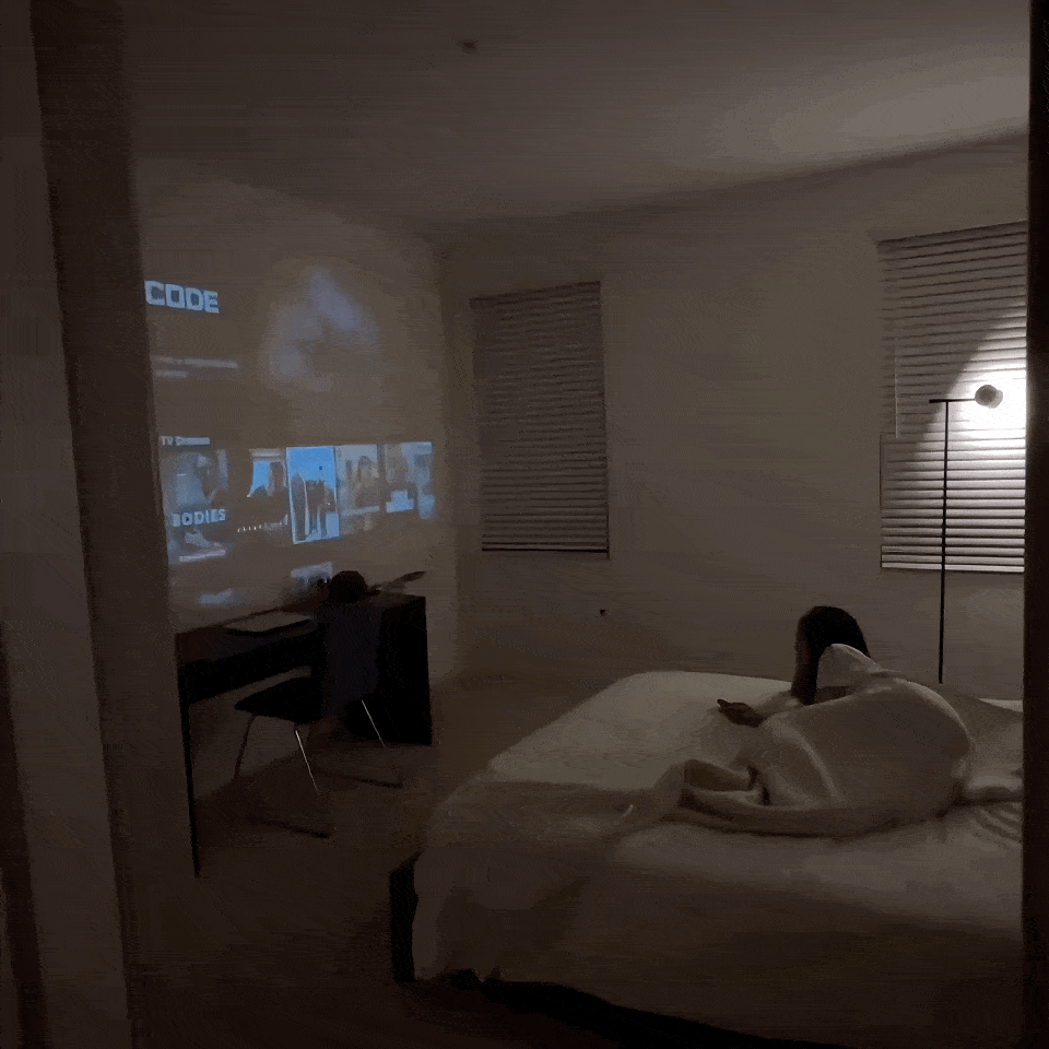 お部屋が映画館に変身